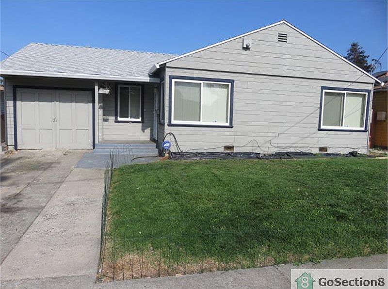 1st image of 2364 Greenwood Dr
