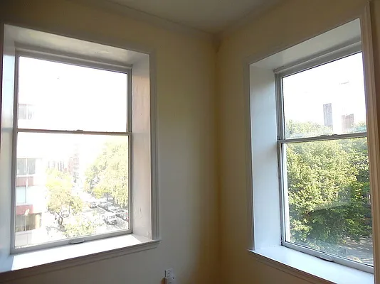 Rented by Sean Mashihi, LREB | media 18