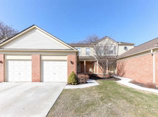 3065 Village Cir N, Ann Arbor, MI 48108