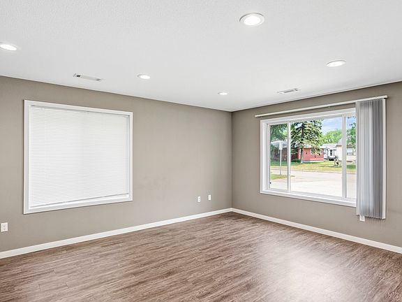 2nd image of 1707 1st Ave N #B