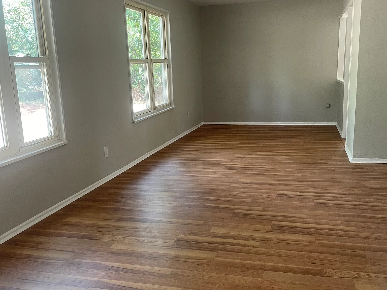 3 bed, 1006 sqft, $1,150 — Photo 2