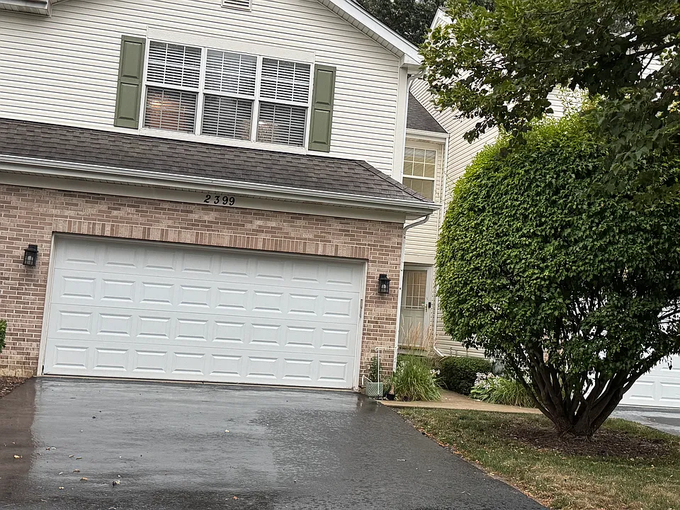2399 Stoughton Cir #2399