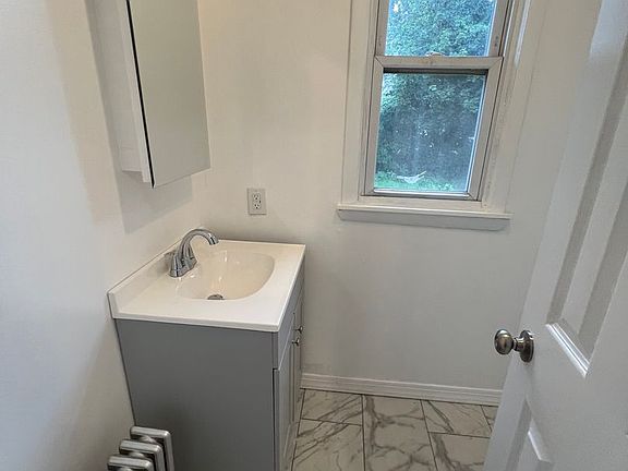 4th image of 348 Theodore St #350