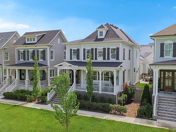 3rd image of 1126 Southbrooke Blvd