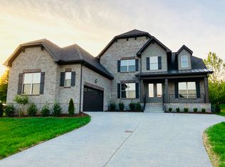 136 Houghland St, Gallatin, TN 37066
