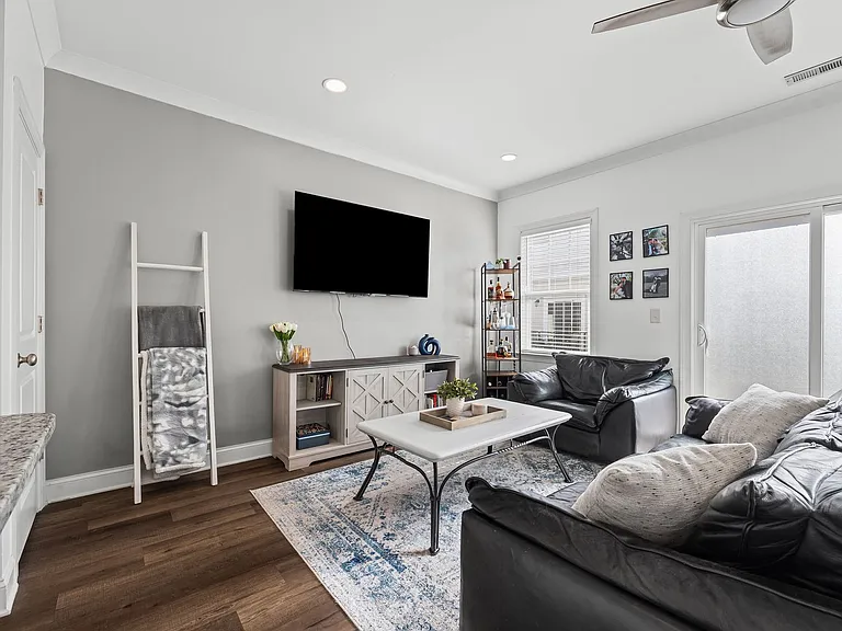 263 Keener Blvd — Photo 11