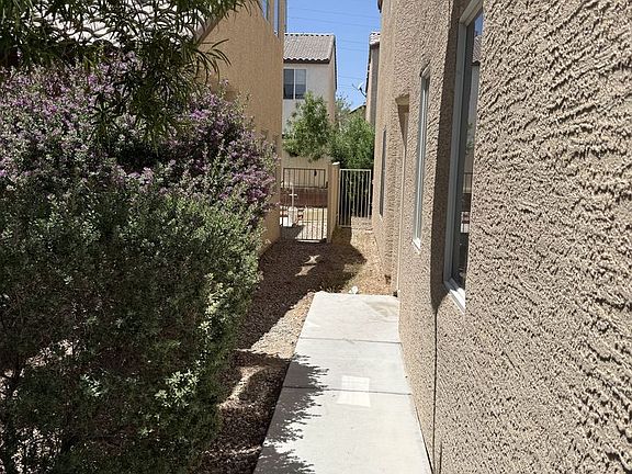 3rd image of 8117 Stonyford Ct