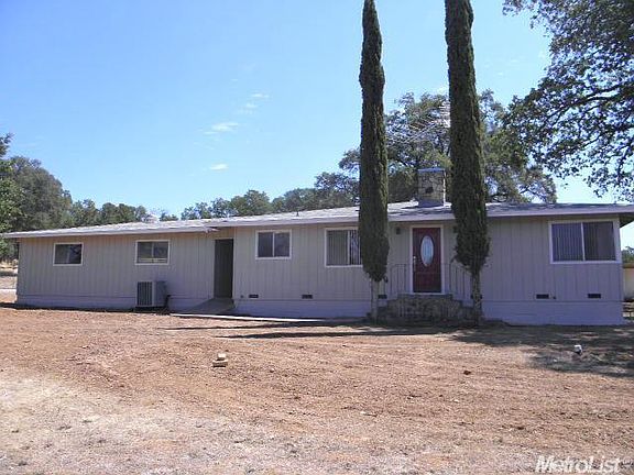 2nd image of 6124 Hidden Oaks Ln