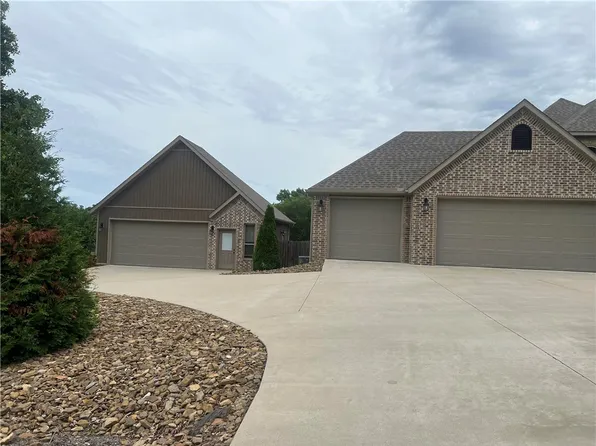33 Ledbetter Ln, Bella Vista, AR 72715