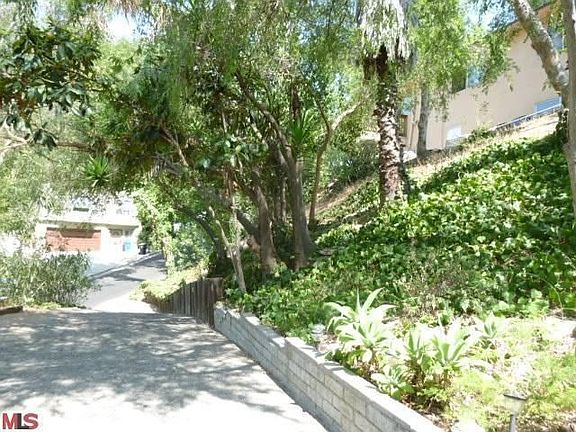2nd image of 329 W Avenue 42