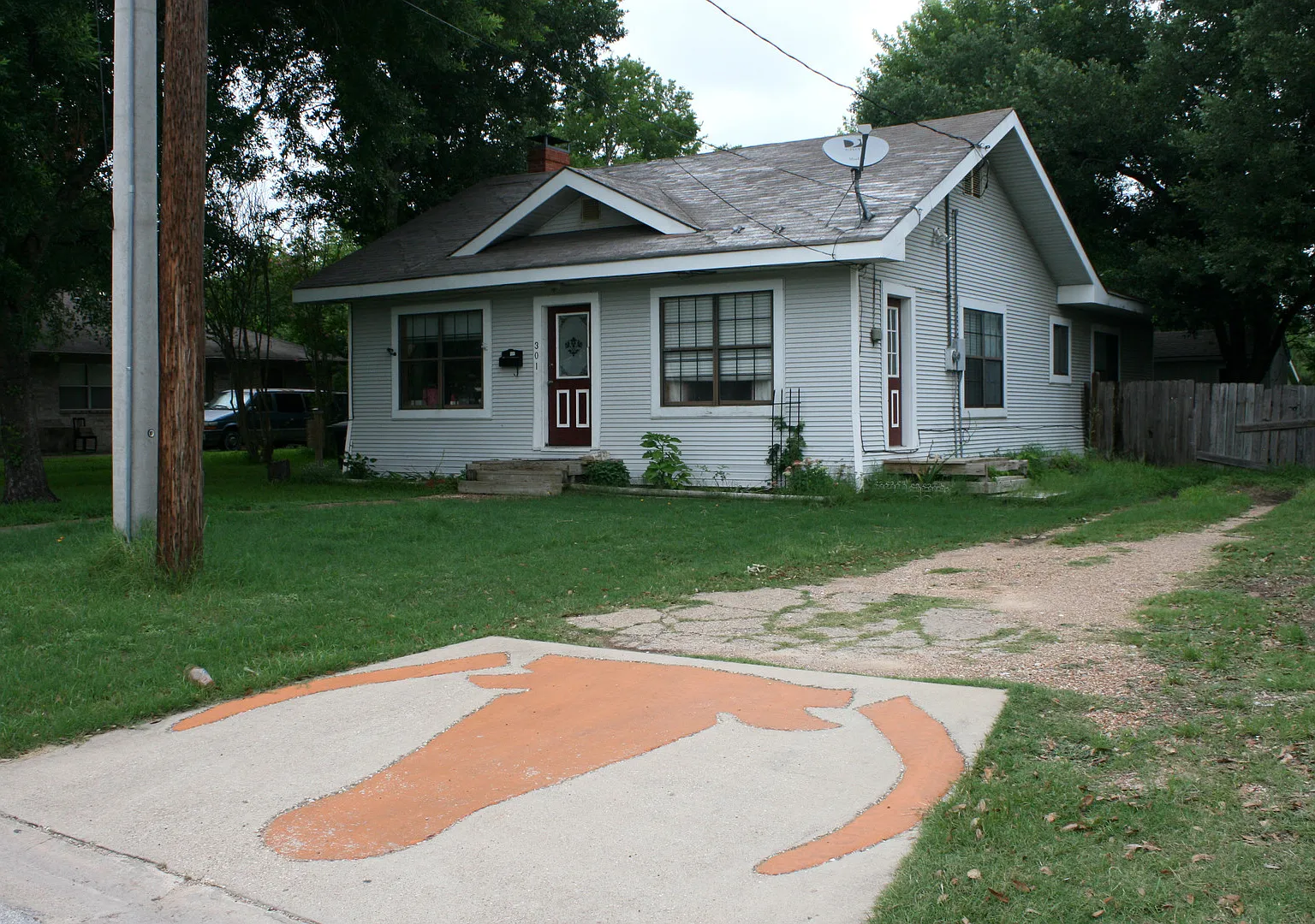 Walk to Campus! 2 Bedroom / 2 Bath Southgate Home — Photo 4