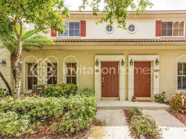 2441 SW 99th Way, Hollywood, FL 33025