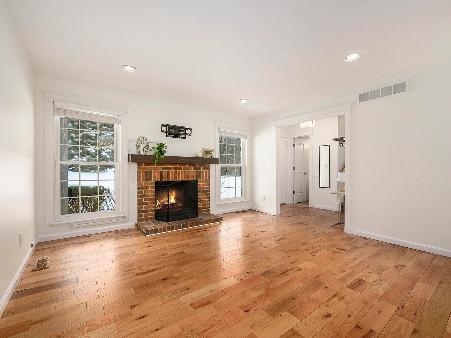 2 bed, 2.5 bath, 1620 sqft, $2,250 — Photo 2