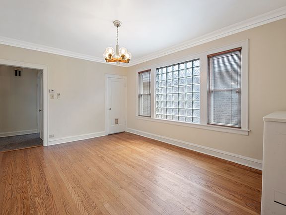 5th image of 8013 S Blackstone Ave