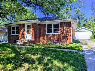 1725 S 51st St, Lincoln, NE 68506