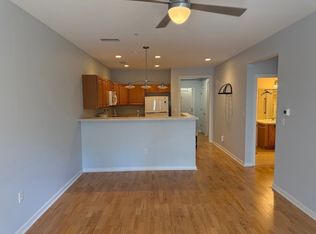 107 Clocktower Dr #207, Waltham, MA 02452