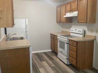 2716 19th Pl APT 4, Forest Grove, OR 97116