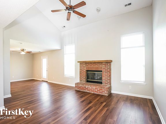 3rd image of 404 Brookstone Dr