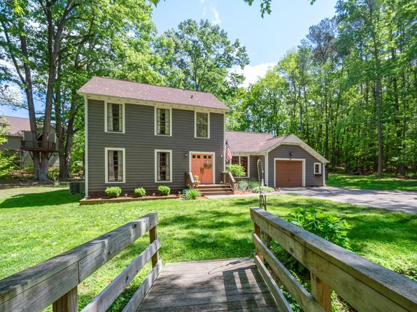 1705 Phillips Dr, Sanford, NC 27330