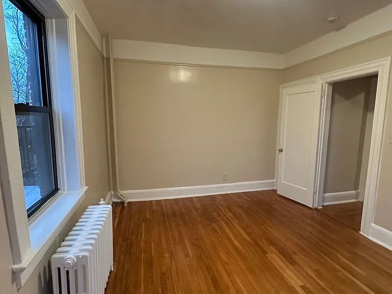 Palisades Apartments — Photo 14