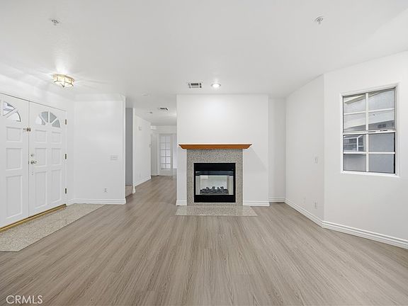 3rd image of 1230 Elm Ave APT G