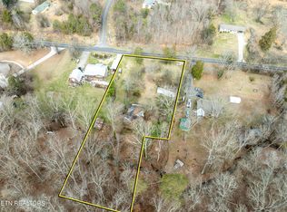 1747 E Old Topside Rd, Louisville, TN 37777