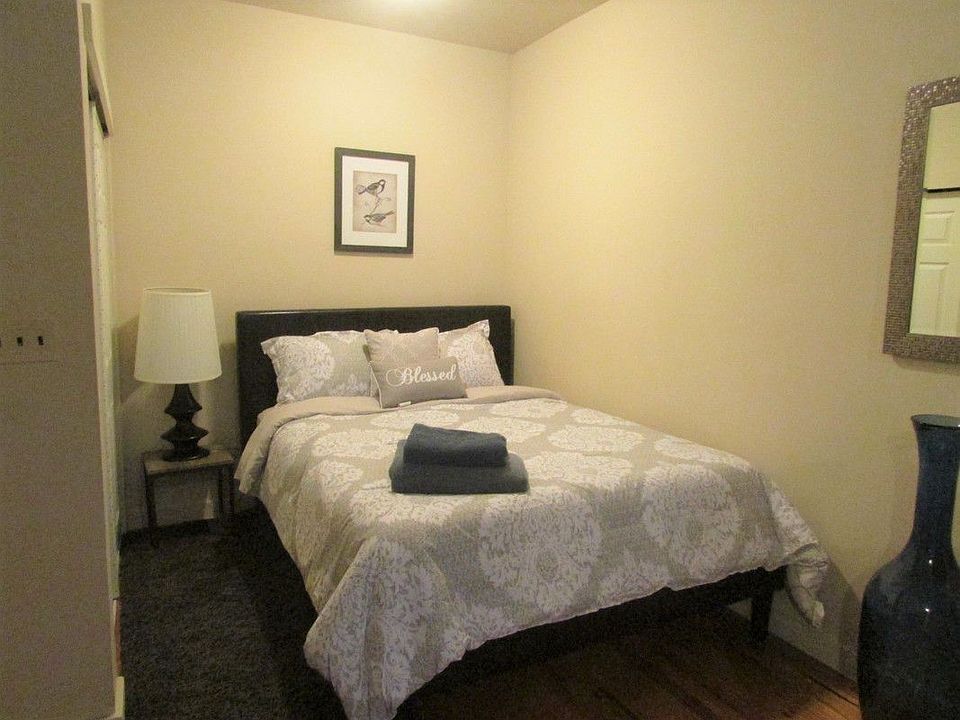 1st image of 836 2nd Ave #2