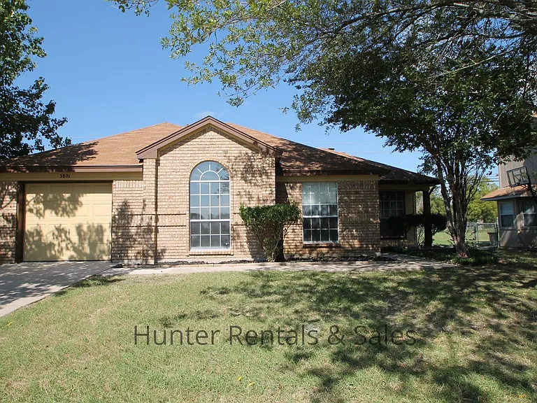 3801 Winchester Dr — Photo 1