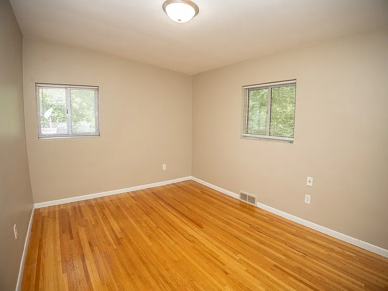 1502 Ridgewood Dr #B — Photo 11