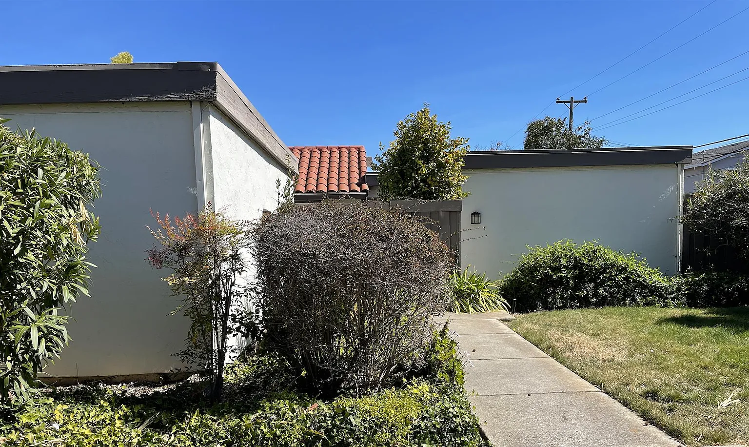 8133 Park Villa Cir photo 1