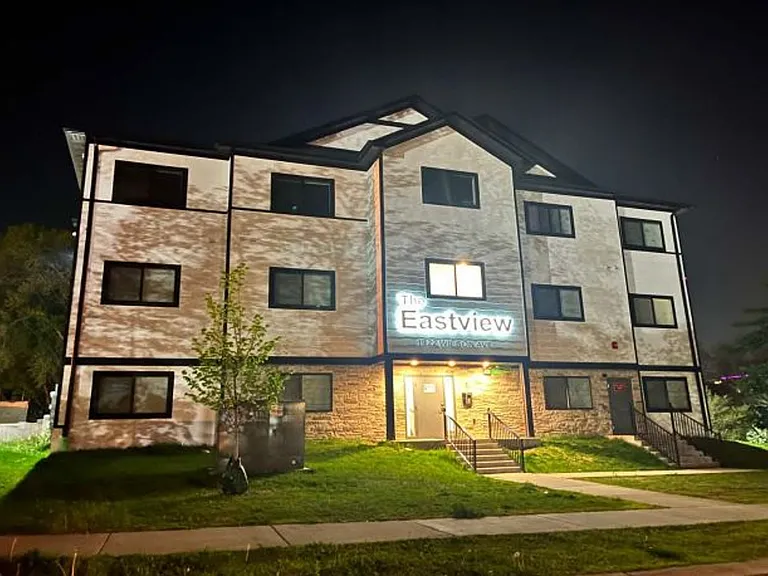 The Eastview — Photo 12