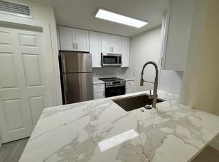 2121 Fountain View Dr APT 83, Houston, TX 77057