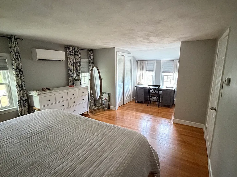 14 Indian Rd — Photo 9