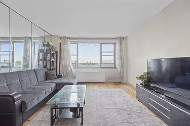 61-20 Grand Cent Parkway