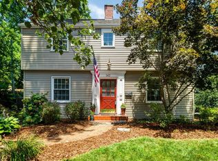 142 W Schreyer Pl, Columbus, OH 43214