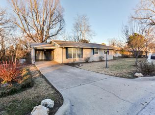 915 Wilshire Dr, Branson, MO 65616