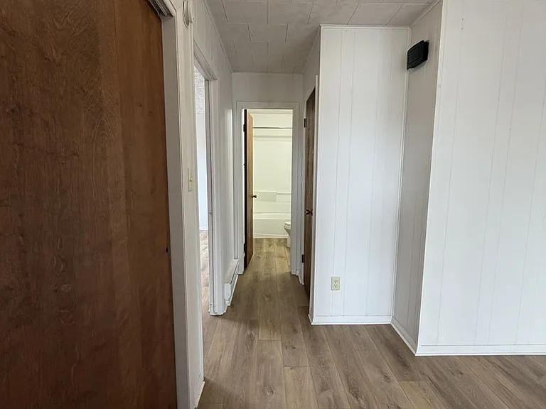 207 Martin Ct — Photo 9