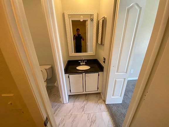 4th image of 1302 Derbyshire Ct APT 202