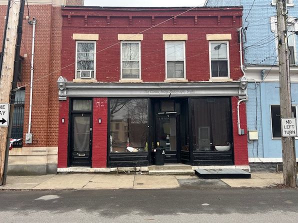 7 Division St