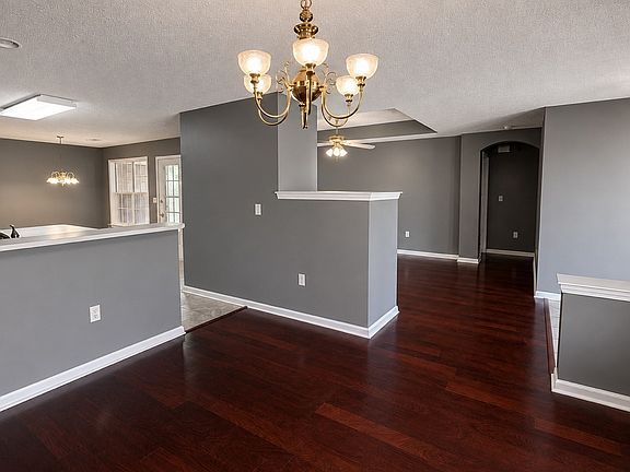 3rd image of 4731 Harvest Way