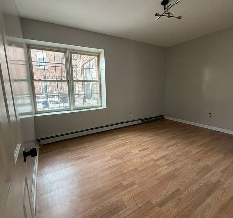 1st image of 634 Martin Luther King Blvd #25