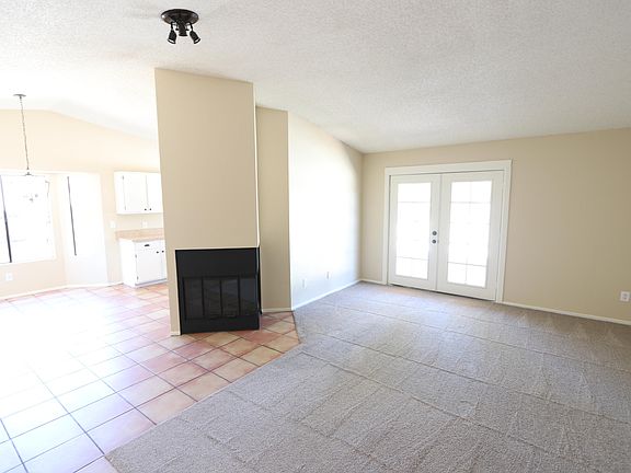 2nd image of 10121 E Calle Del Este