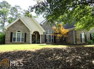 148 Lakeshore Ct, McDonough, GA 30252