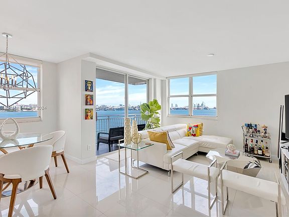 5th image of 770 Claughton Island Dr APT 1115