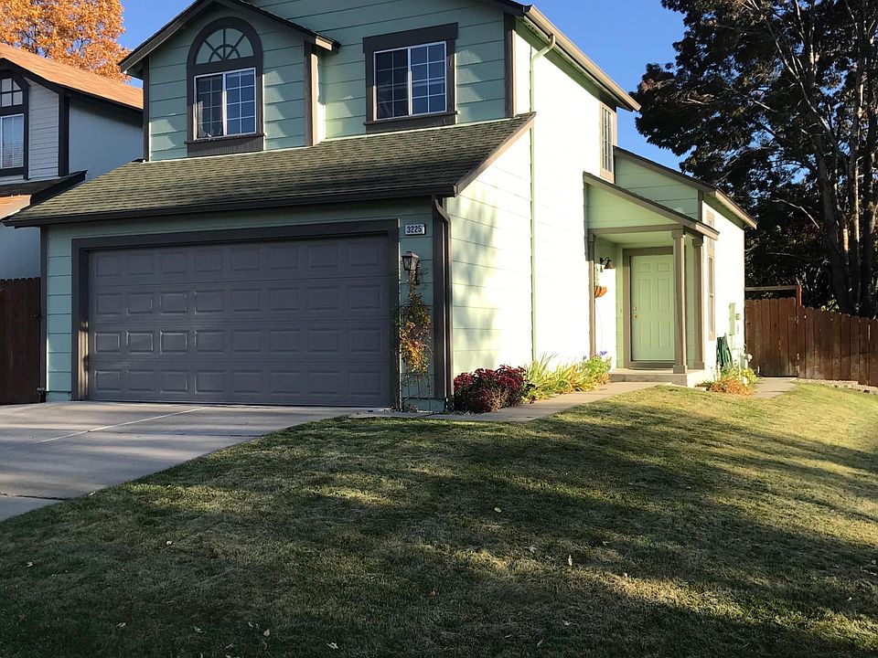 1st image of 3225 Myles Dr