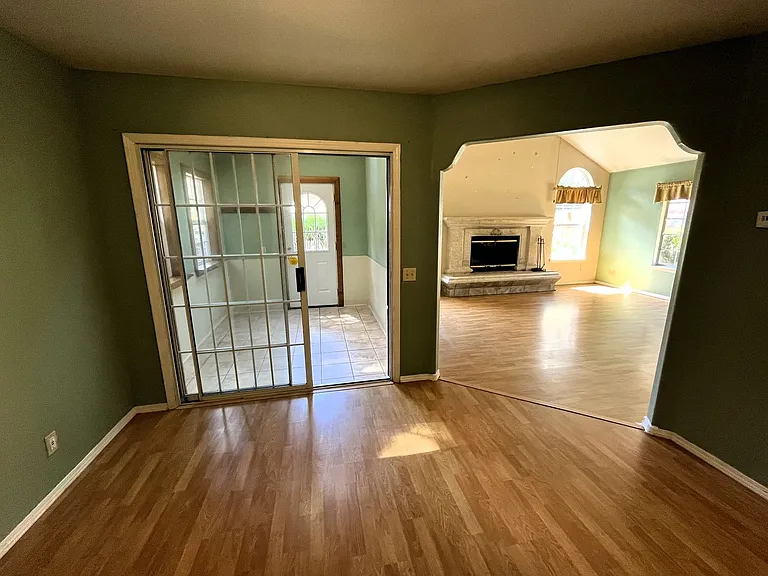 7025 London Dr — Photo 34