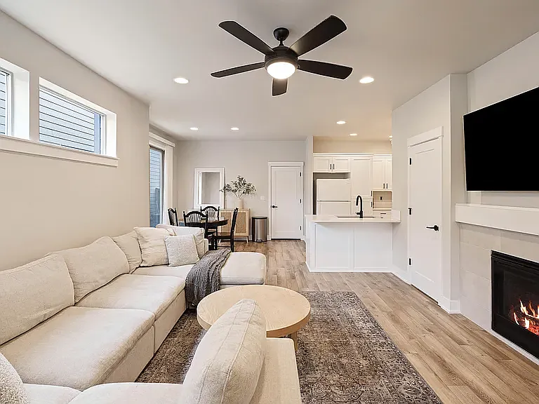 4541 SW 36th St — Photo 7