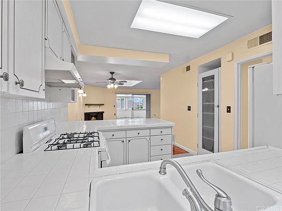 2nd image of 19319 Oak Plaza Ct