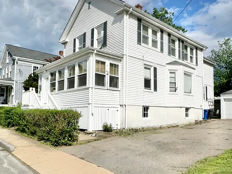 11 Russell Ave #2 — Photo 2