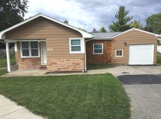 322 Wildwood Dr, Round Lake Beach, IL